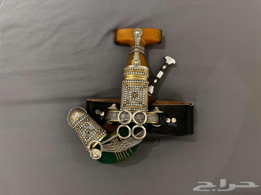 جنبية نظيفة مزخرفة قديمية للبيع64464944949506110