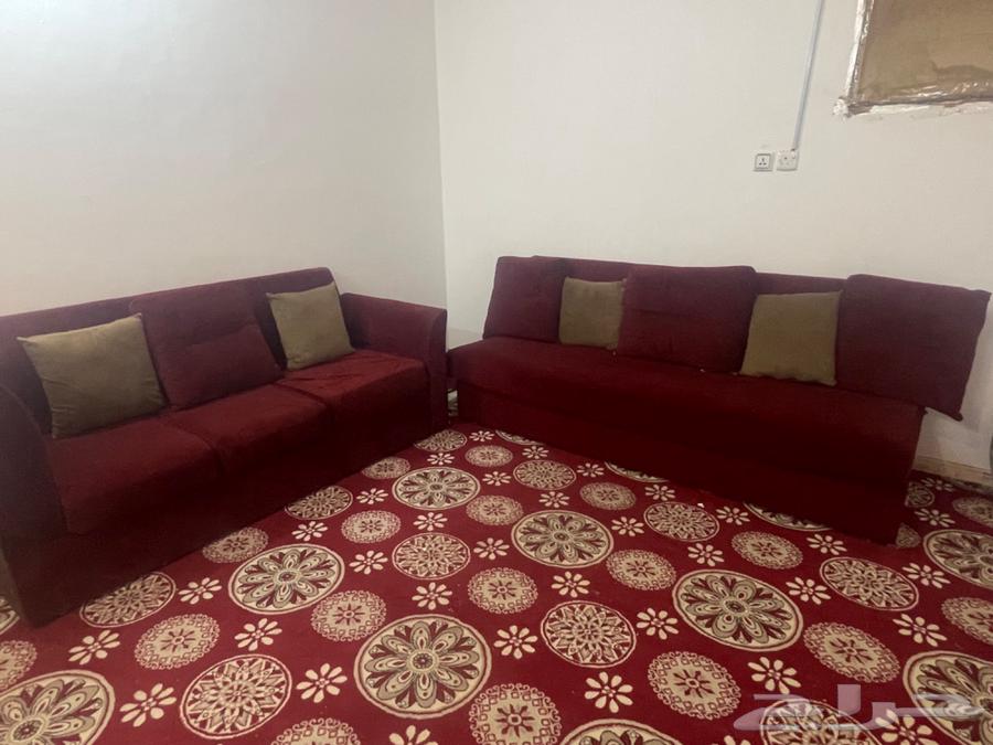 Al-Aflaj new sofa with carpet for 200 SAR, negotiable64459109947139110
