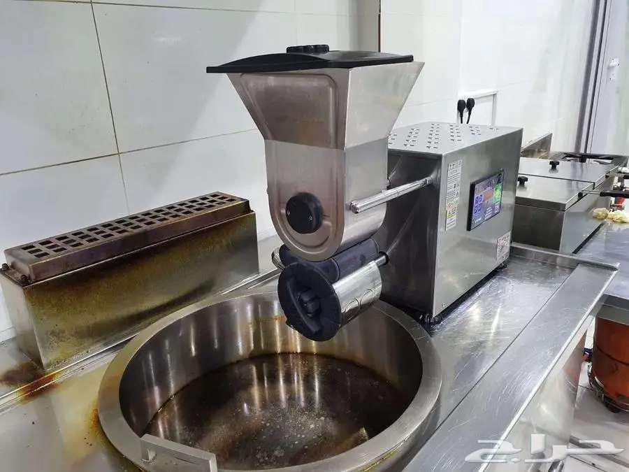 أدوات ومستلزمات محلات الطعمية ( الفلافل ) والحمص مرفق(صور)64459529267329113