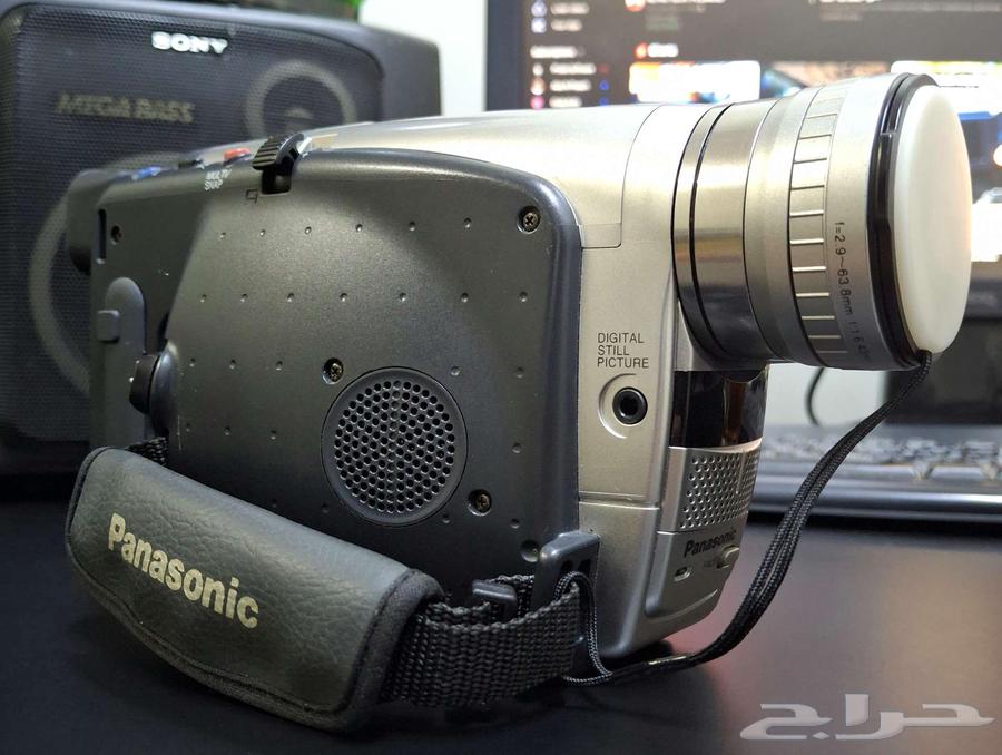 Panasonic VS50 VHS-C Camcorder Camera64464014095874110