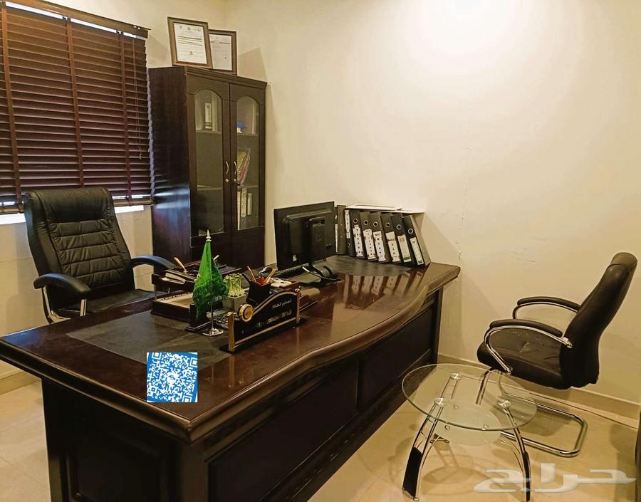 New integrated general manager's office with reception tables64458467588226111