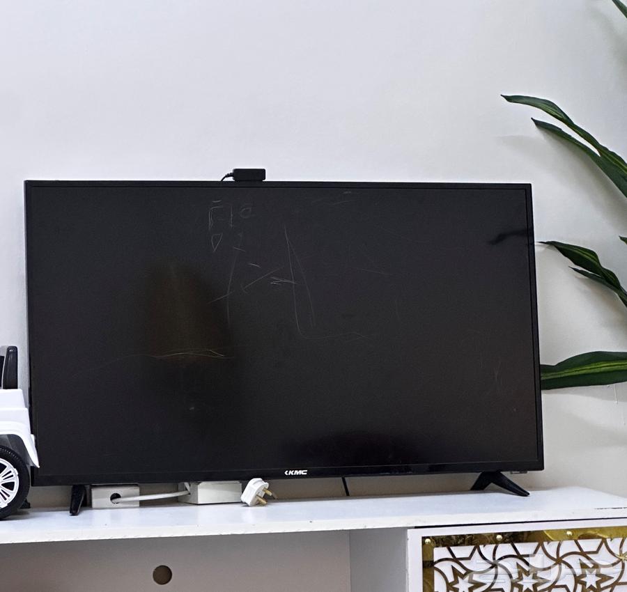 شاشة للبيع مكسوره 4264462308352002110