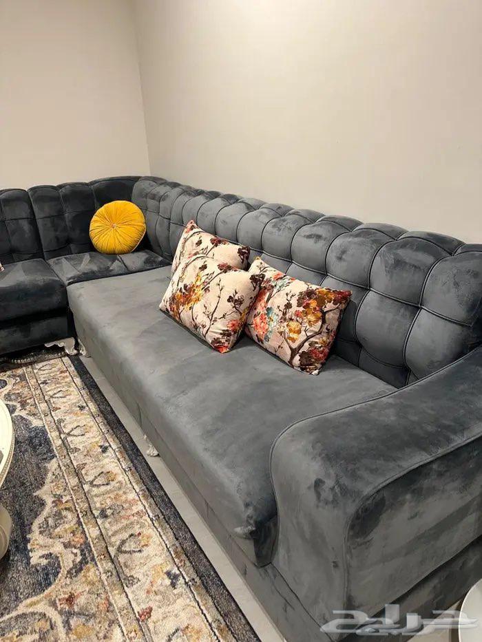 كنب شامواه نظيف مع طاولة هوم سنتر64469153589890110