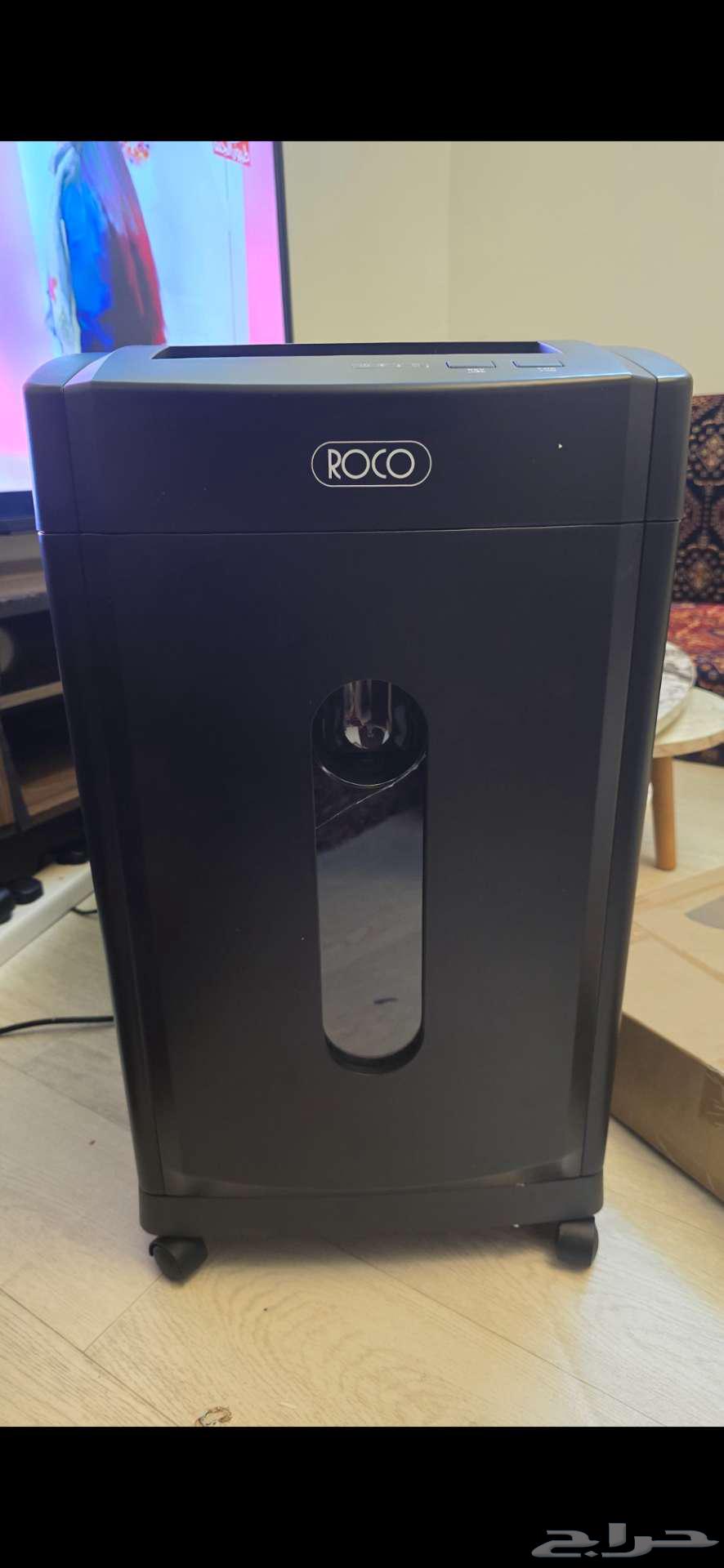 Paper, CD, and plastic card cutting and shredding machine64471430451073112