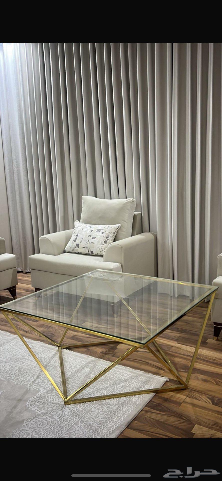 طاولة للصالة فخمه ونظيفه64471938884610110