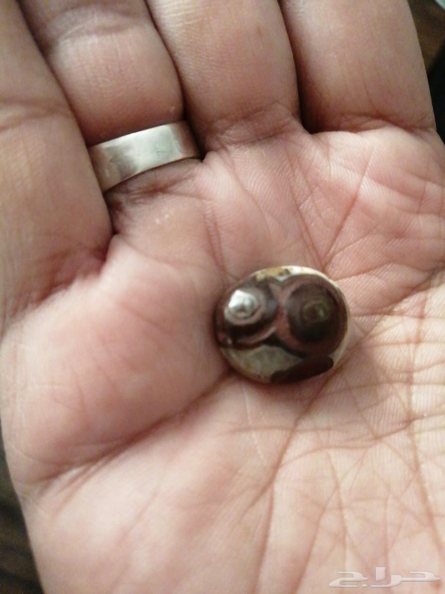 Agate rings with engraved maps and various illustrated stones64456858802562114