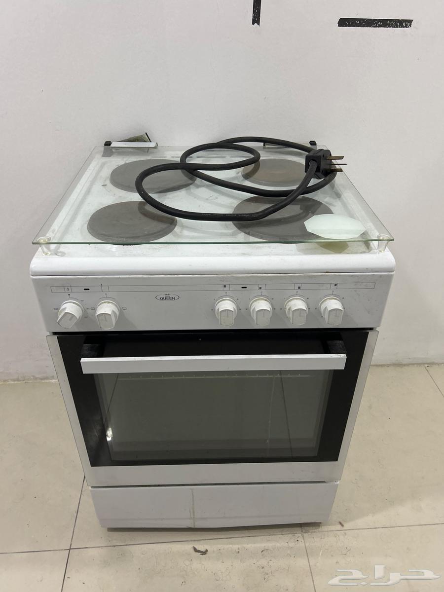 An oven from Home Queen company and a washing machine from LG company with a capacity of 5kg to 8kg64466822383874112