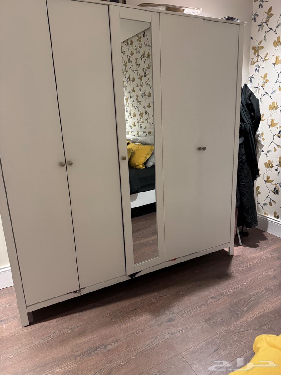 غرفه نوم من هوم سنتر للبيع شبه جديده64468538308865112