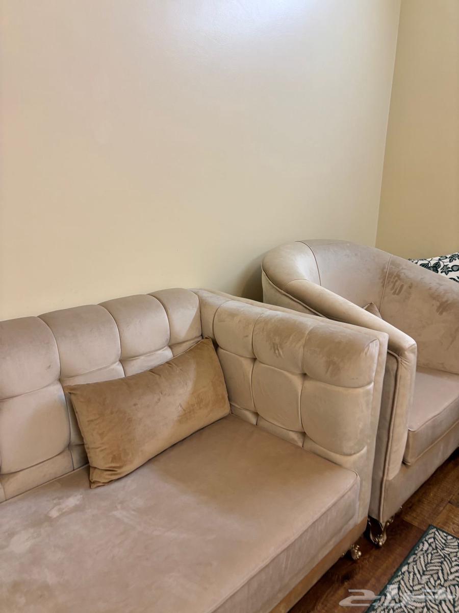 طقم كنب فاخر للبيع64469739445635113