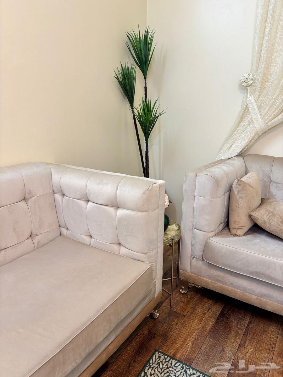 طقم كنب فاخر للبيع64469739445635111