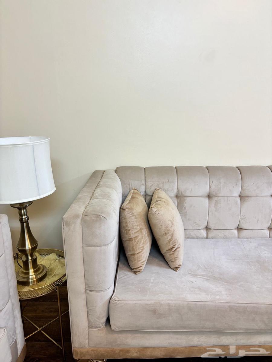 طقم كنب فاخر للبيع64469739445635110