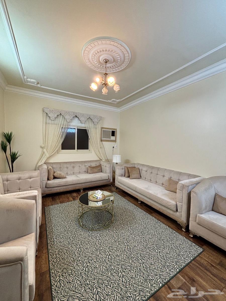 طقم كنب فاخر للبيع64469739445635112