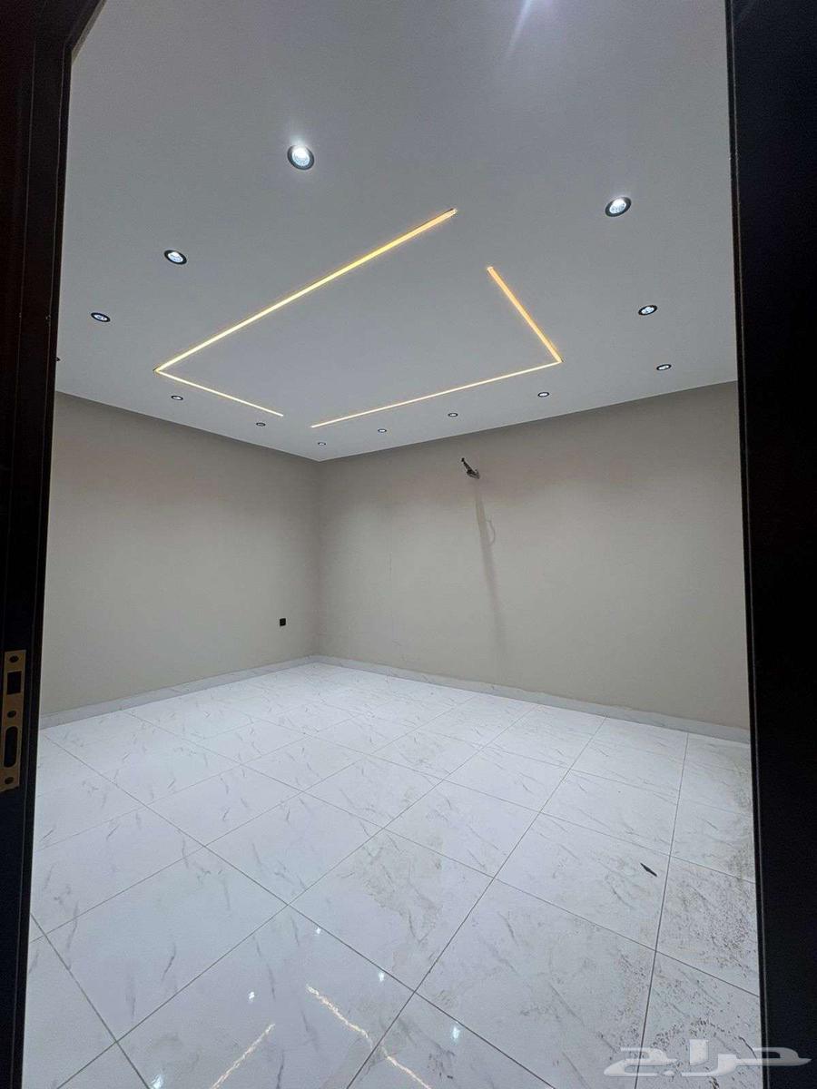 For sale, a floor in Al Salam with an excellent location facing 100 road64142981295233113