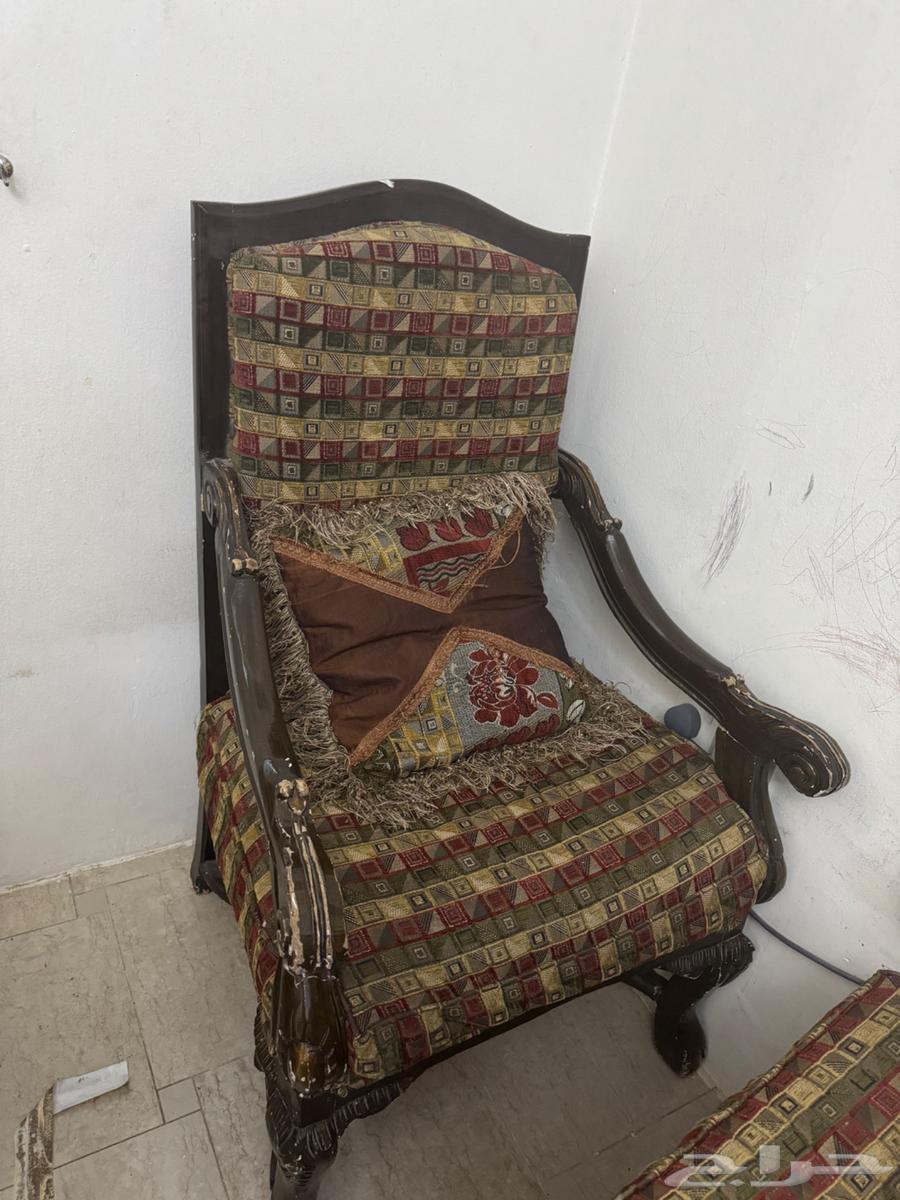 كنب مجلس مجاني64470883397378113