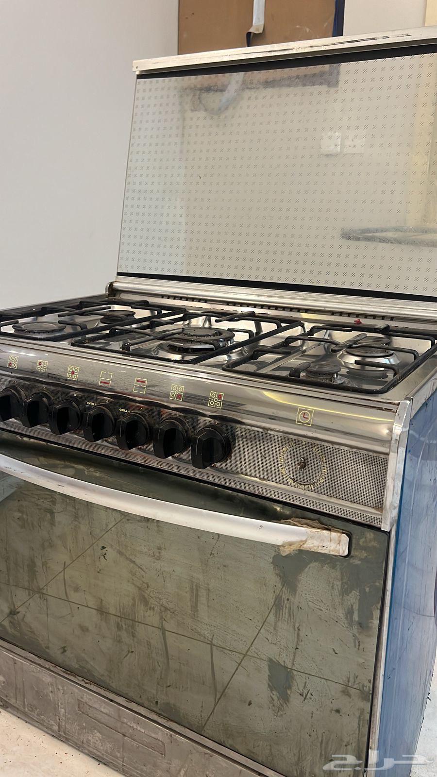 فرن مستخدم نظيف للبيع64467383283201111