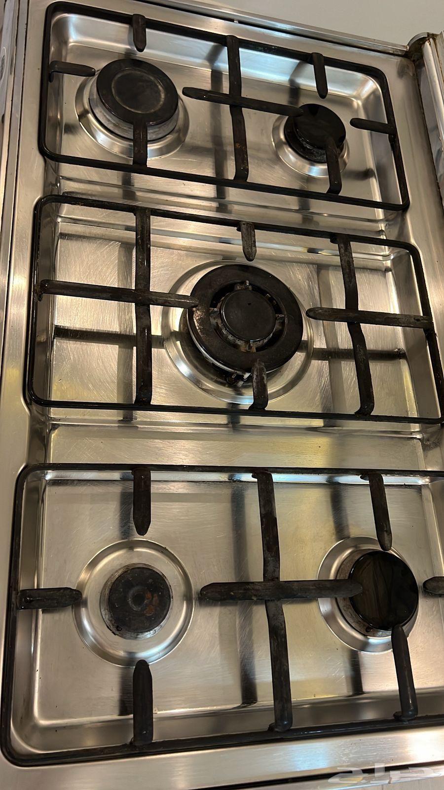 فرن مستخدم نظيف للبيع64467383283201110