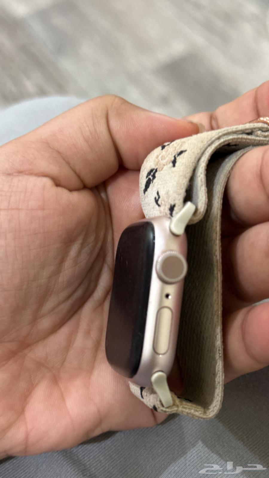ابل واتش الإصدار الثامن ورديه64468738590339110