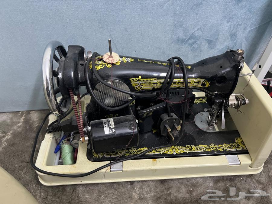 مكينتين خياطه وتطريز للبيع64471911161859110