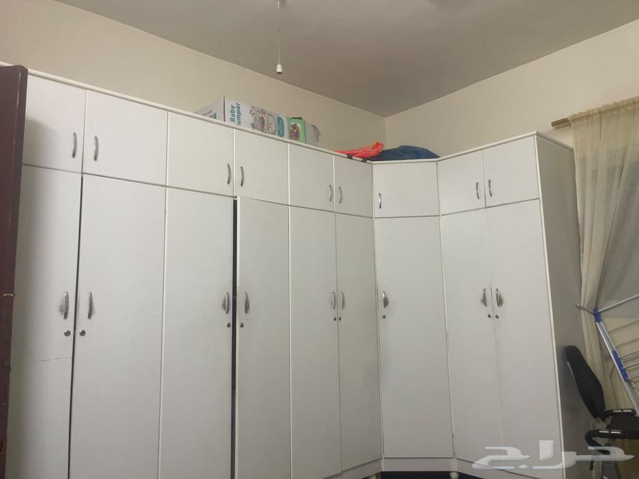 للبيع اثاث غرفه كامله مع كبتها64470251079939110