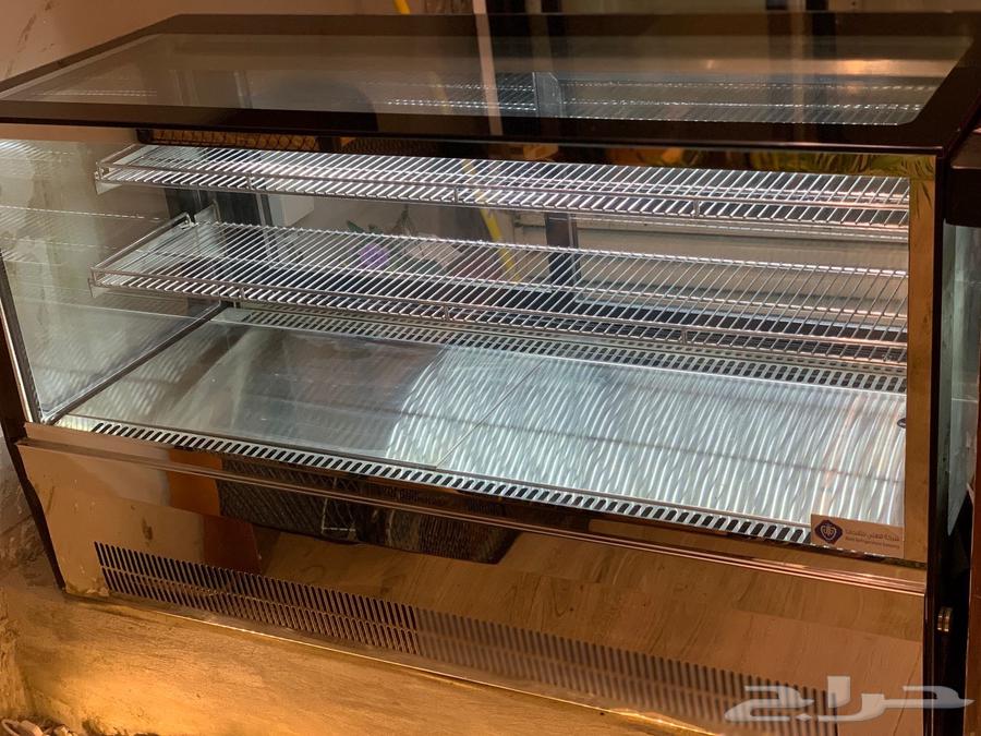 Display refrigerator64471279830914114