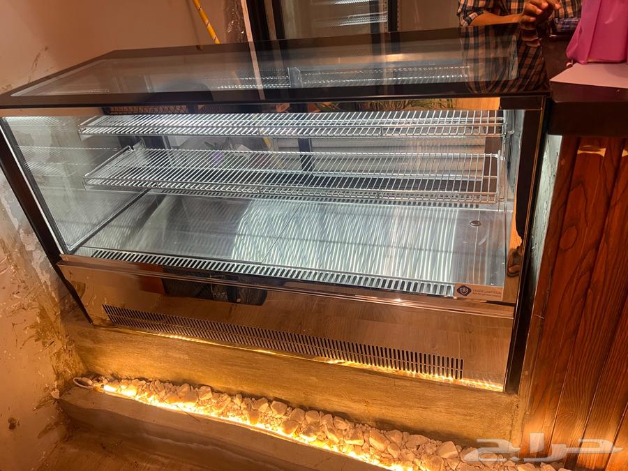 Display refrigerator64471279830914111