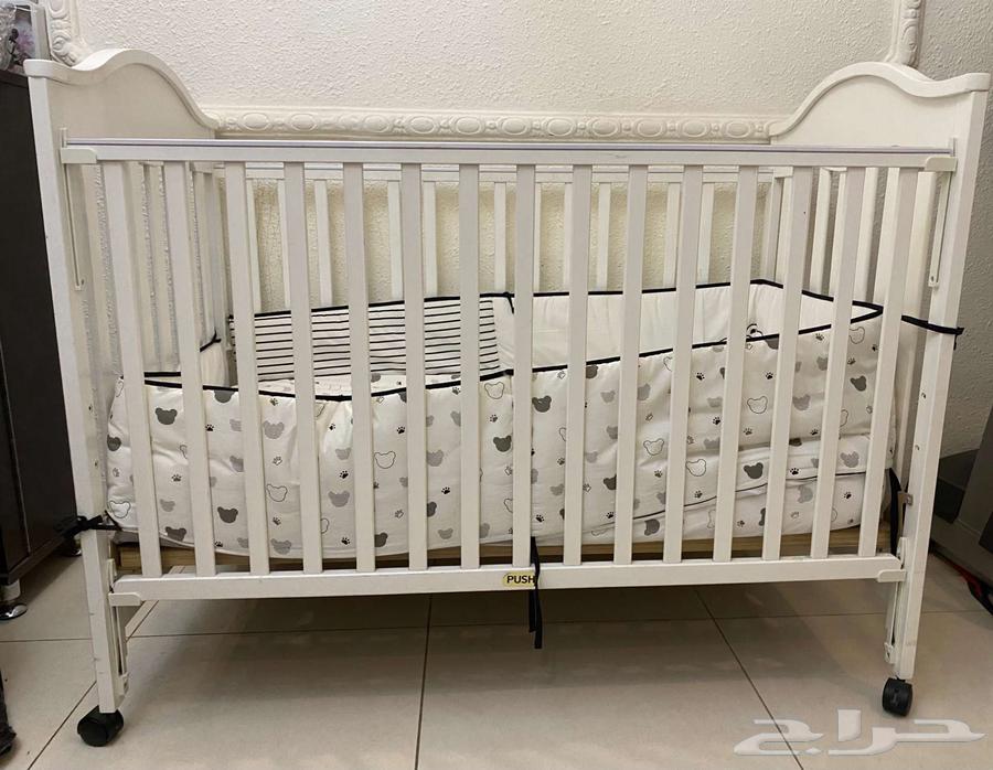 سرير اطفال لون ابيض بحي الفيحا64470869739267113