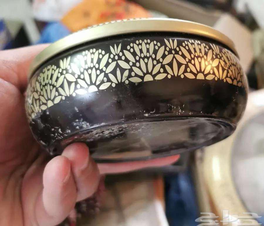 Old Boxes64465325254658112