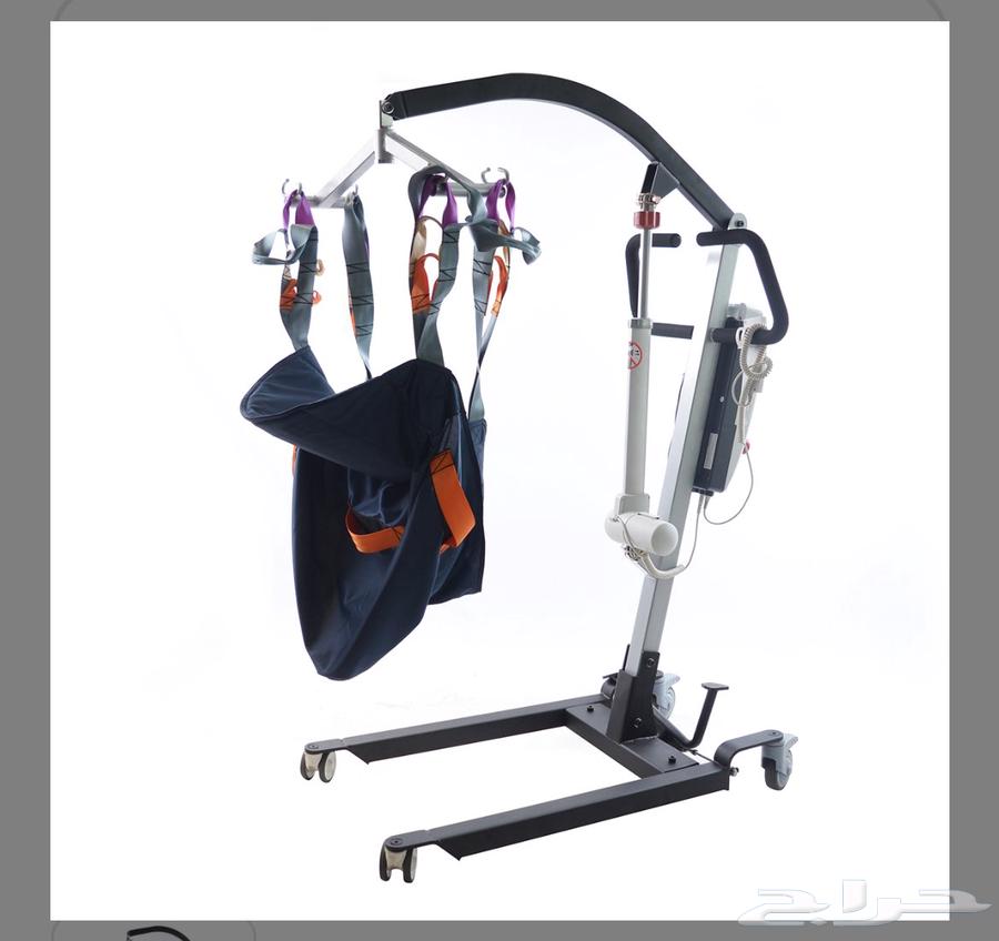 عربة كرسي احتياجات خاصة كهربائي ورافعة64470059368963110