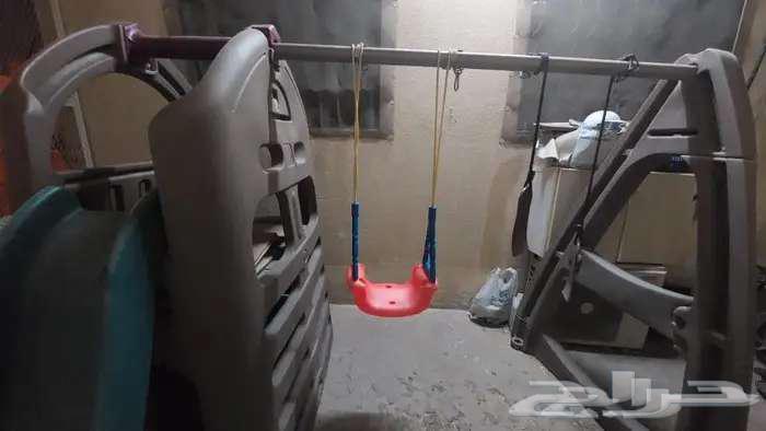 Carpet and swing64477672605059110