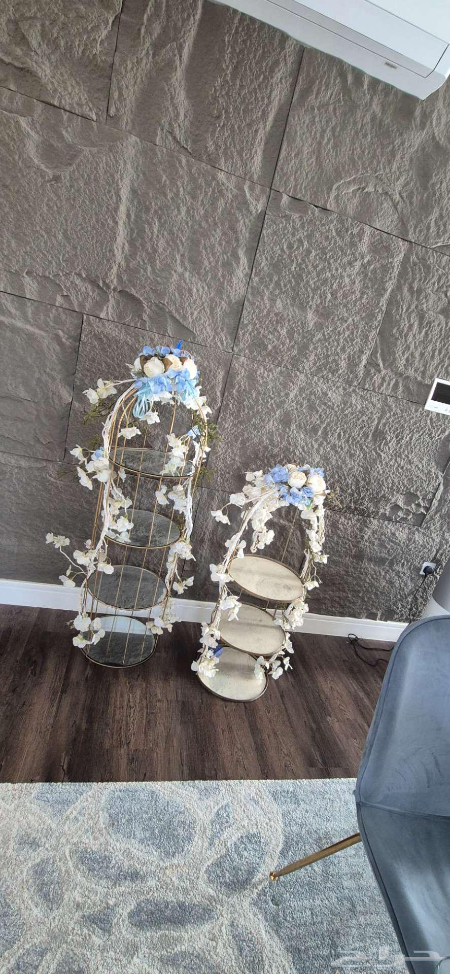 ستاند ديكوري معدني مزين بالزهور64474283635971110