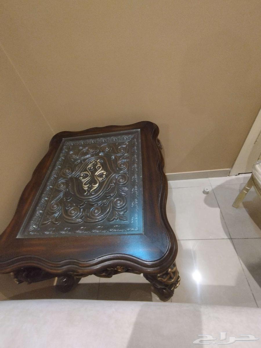 Classic tables and sofas64473177334145112