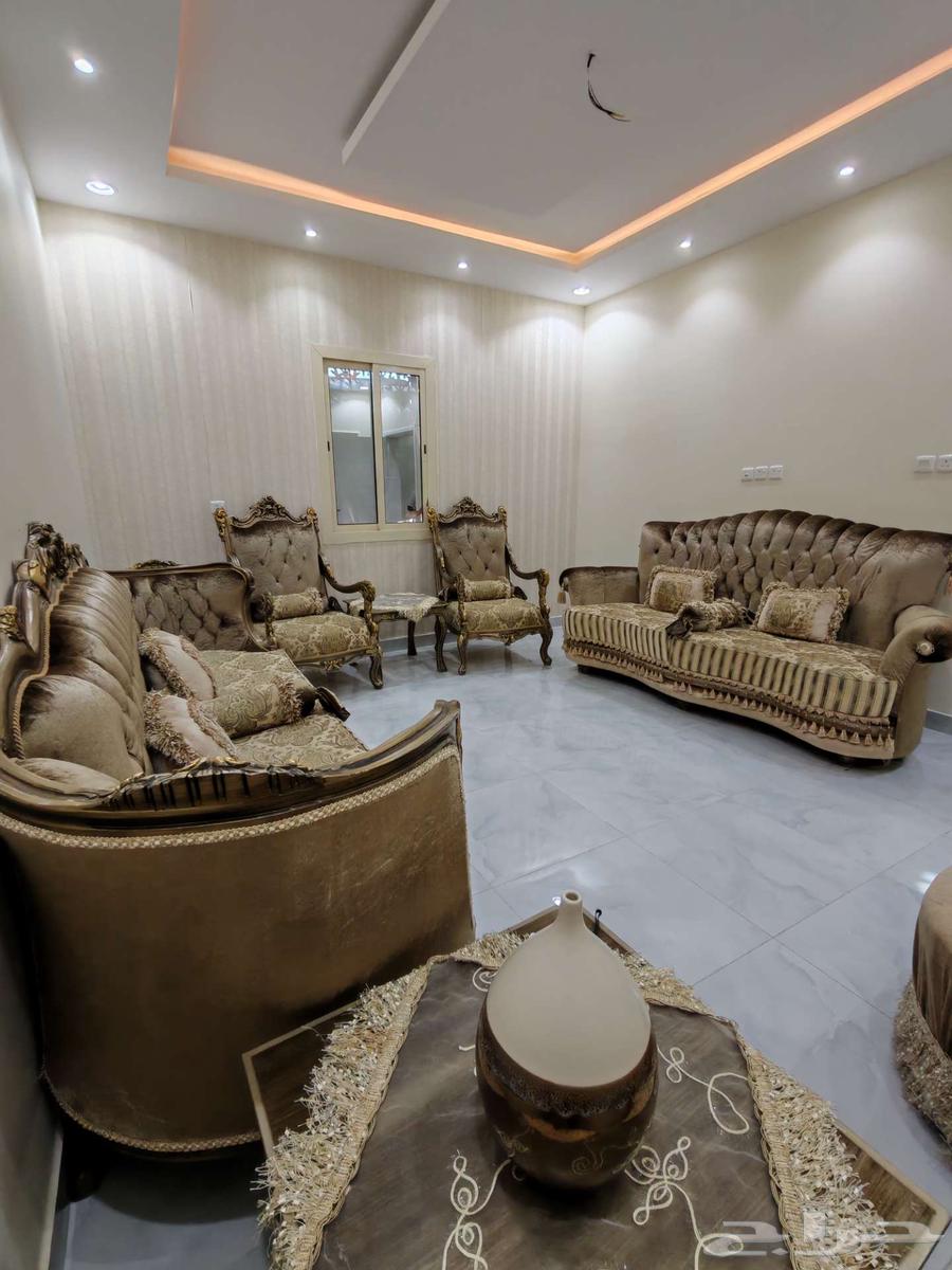 مجلس كلاسيكي للبيع64475904192259111