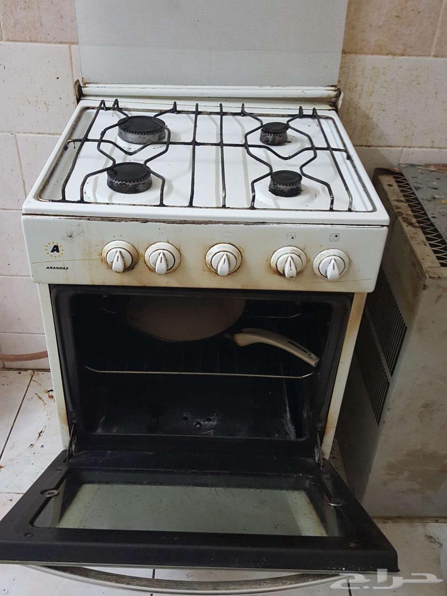 بوتاجاز 4 عين وفرن يعمل وبحاله جيدة64476684964609110