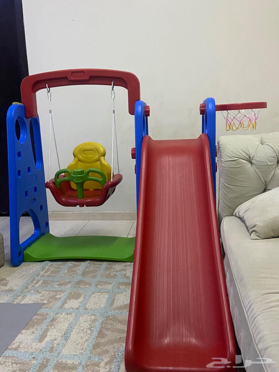 Children's games slide, swing and basketball hoop64476810716161110