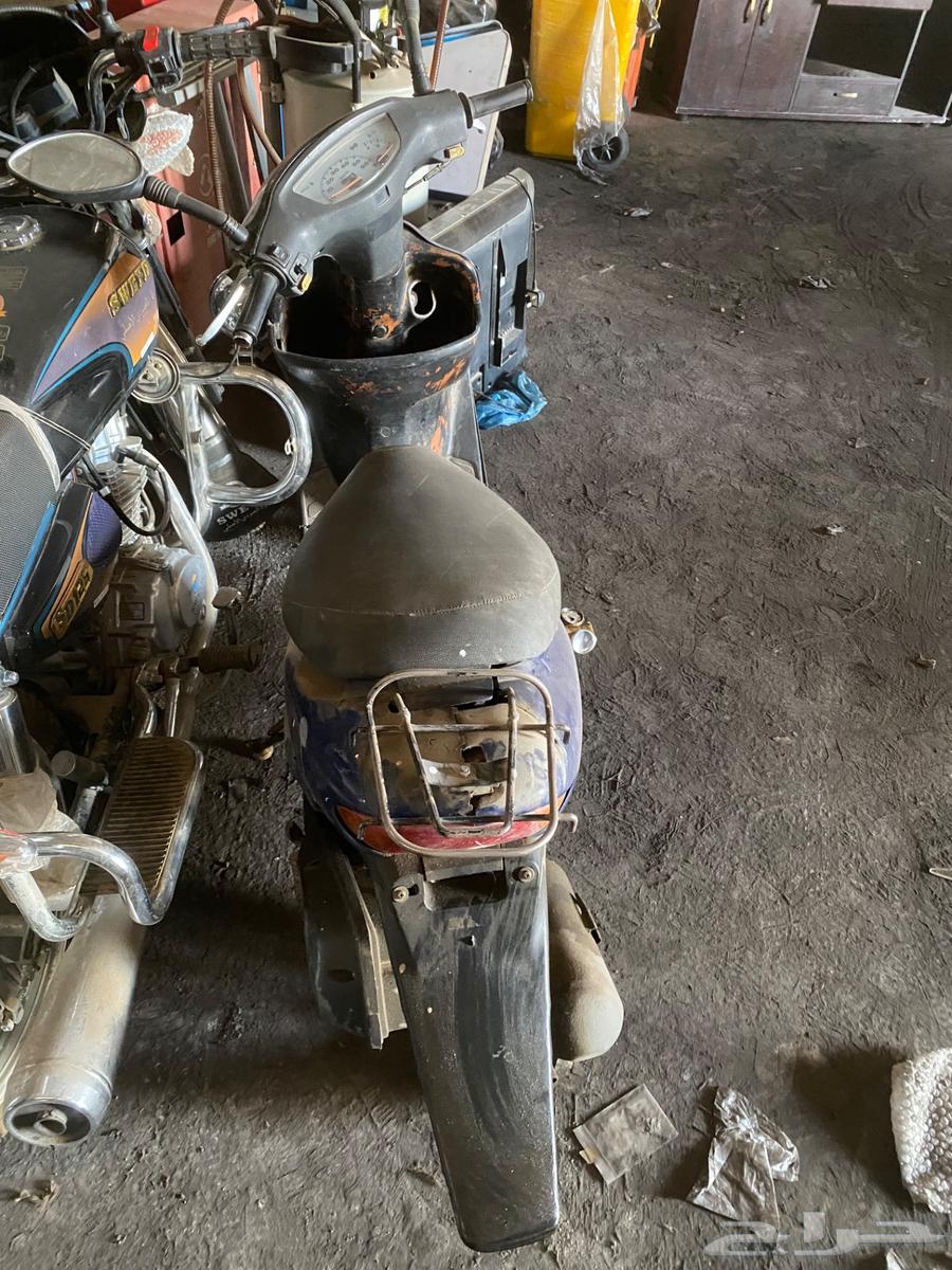 Two duck scooters in Kafreen64477325056898110