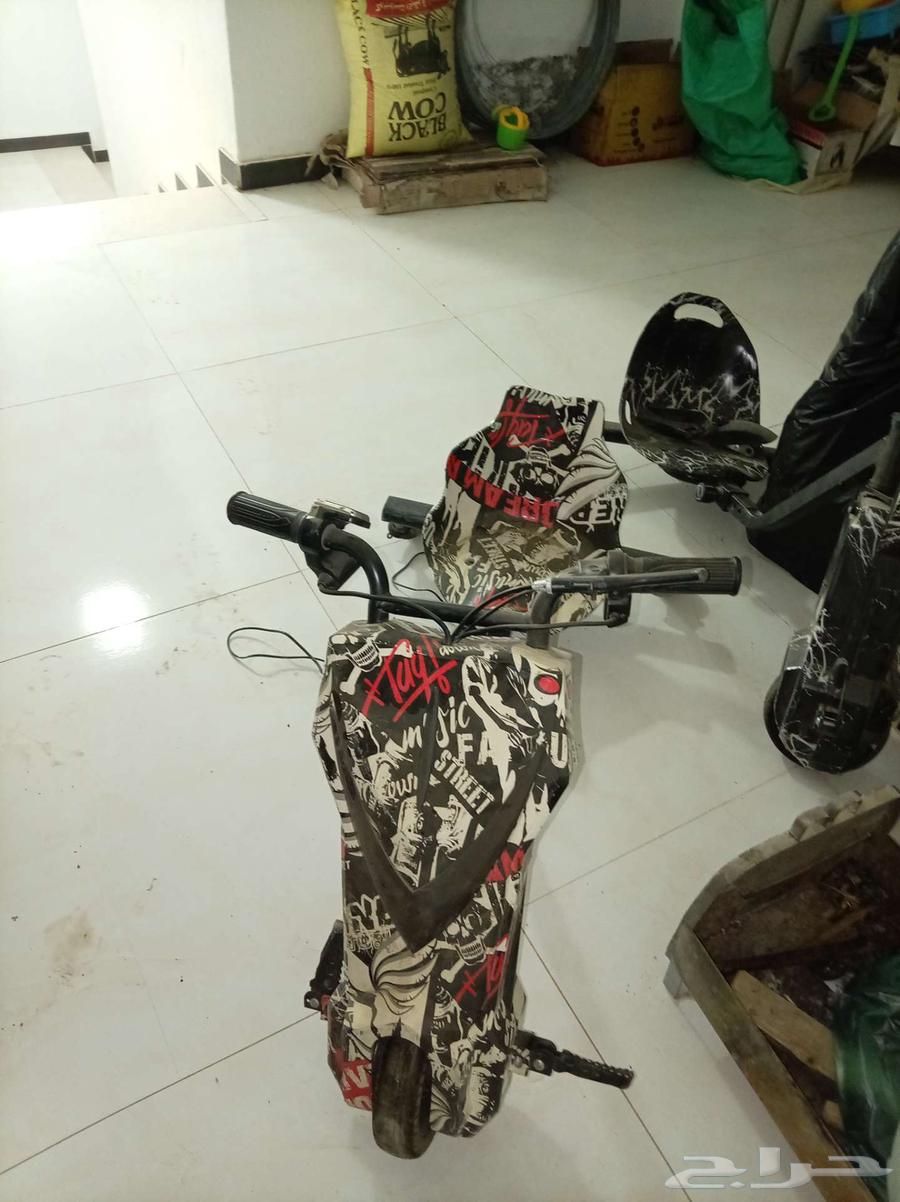 Scooter for sale at asking price64475847632897110