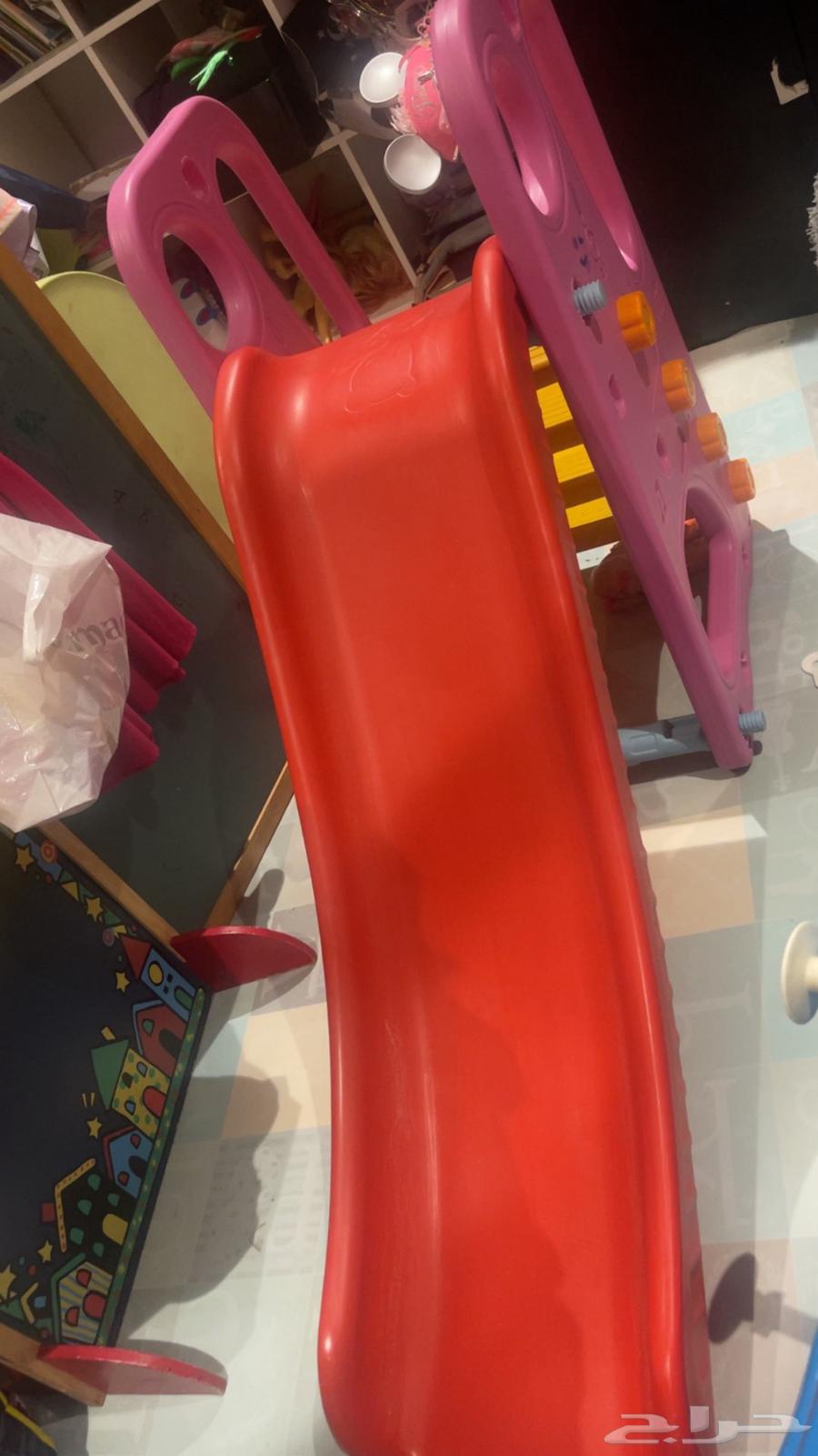 للبيع  زحليقة أطفال Step2 أصلية بحالة ممتازة - جدة64472816548226110