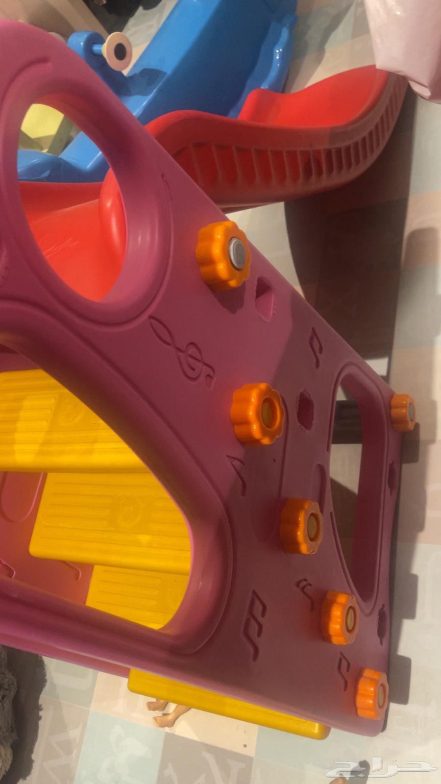 للبيع  زحليقة أطفال Step2 أصلية بحالة ممتازة - جدة64472816548226111