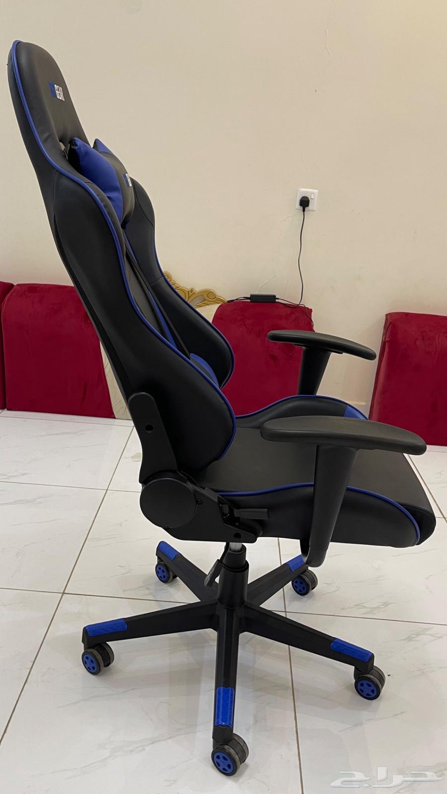 كرسي قيمنق شبه جديد64473933234819111