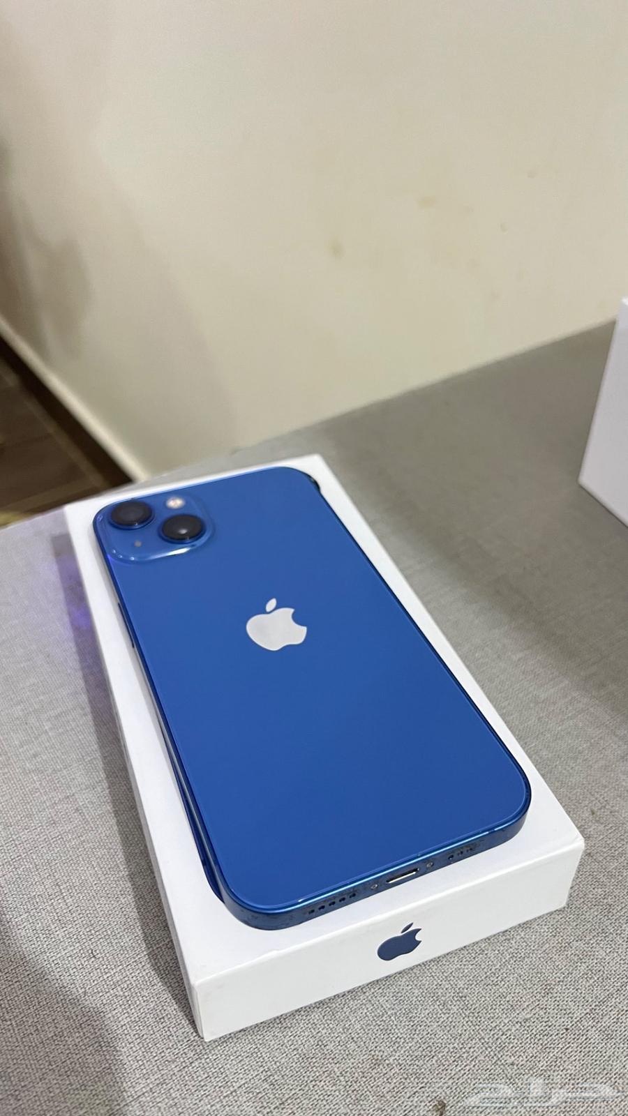 iPhone 13 Regular64475763882625110