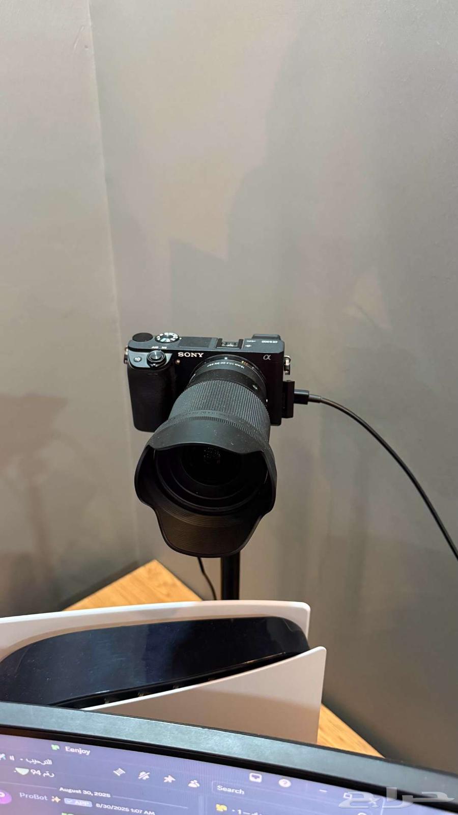 Sony Alpha a6300 camera in very clean condition64478787244418113