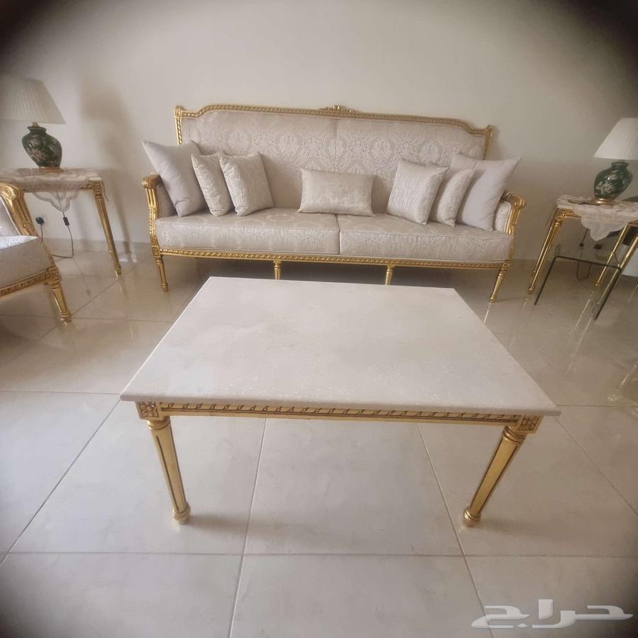 للبيع في جده..طقم كنب كلاسيكي فخم64473838167809110