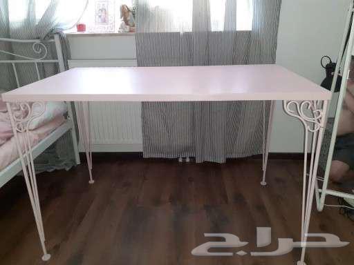 عرض مغري جدا السبب السفر الى الخارج64489848087169110