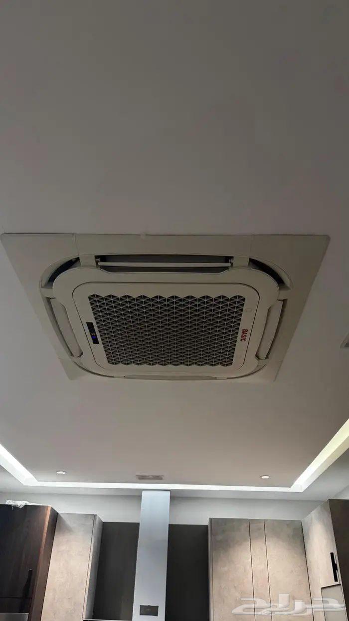 للبيع مكيف كاسيت 2 طن شبه جديد64484869373313110