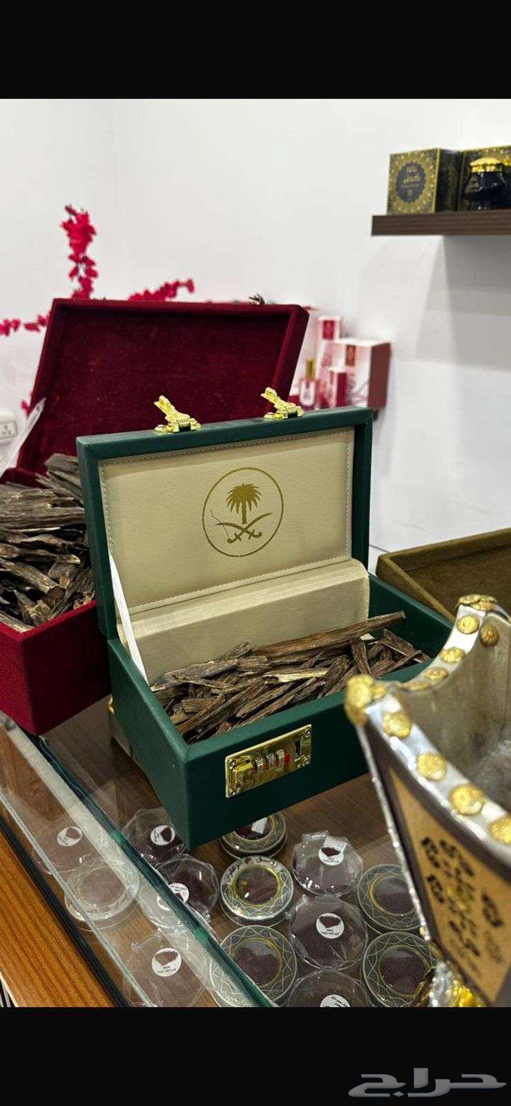 طيب عود فاخر64482077907202114