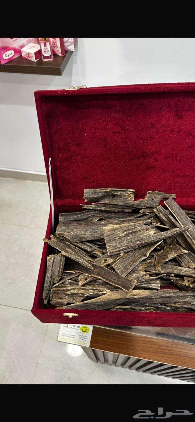 طيب عود فاخر64482077907202112