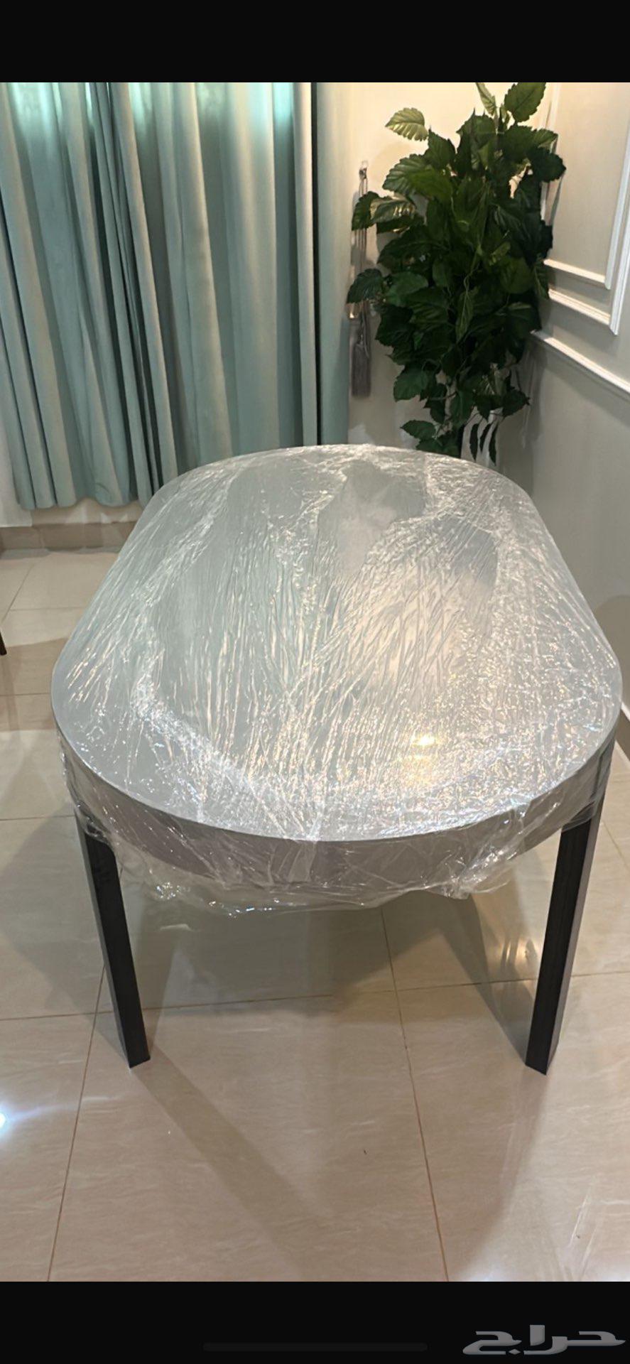 New dining table64480386516738110