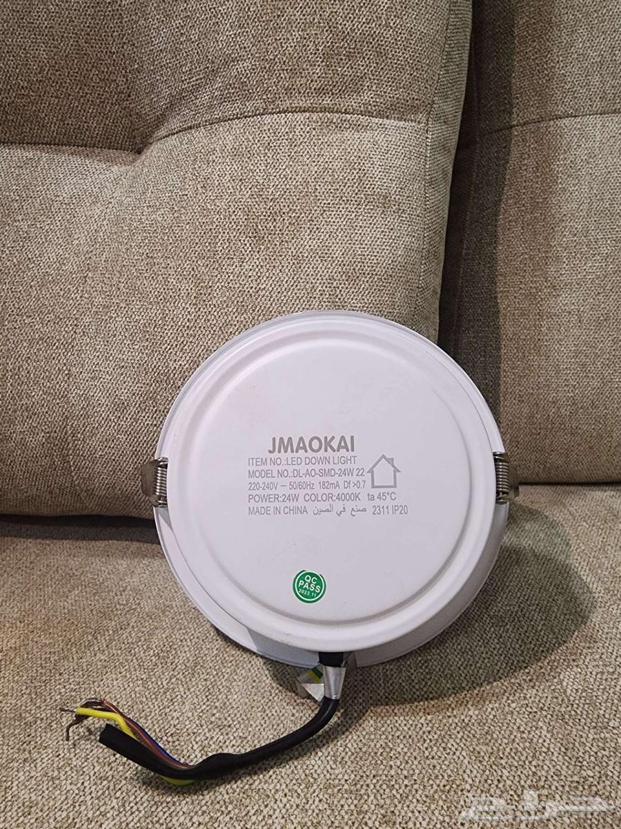 للبيع لمبات ليد سقف 12 حبة64480263761537111