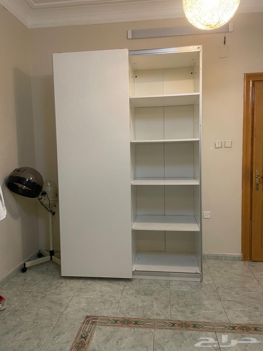 دولاب ارفف مع معاليق للبيع64480799708931110