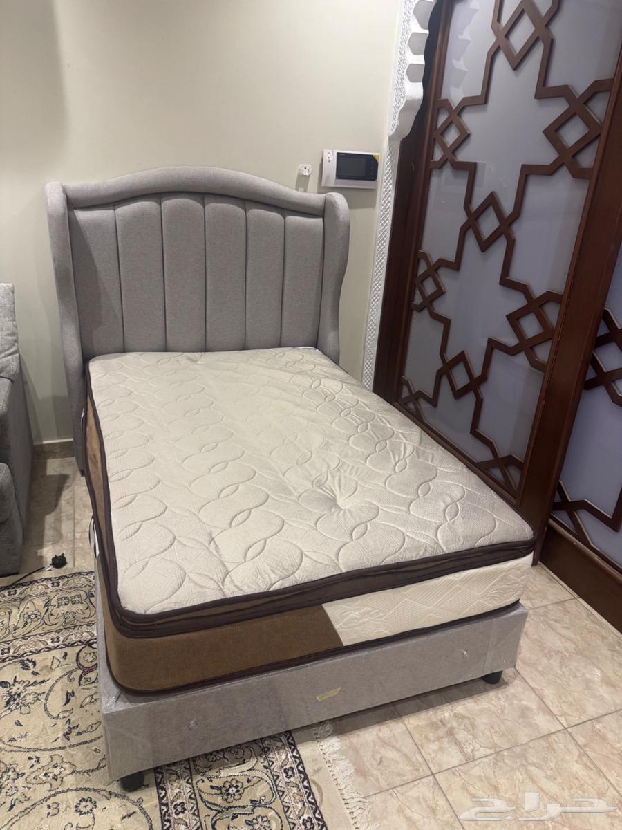 سرير نفر للبيع64480840547457110